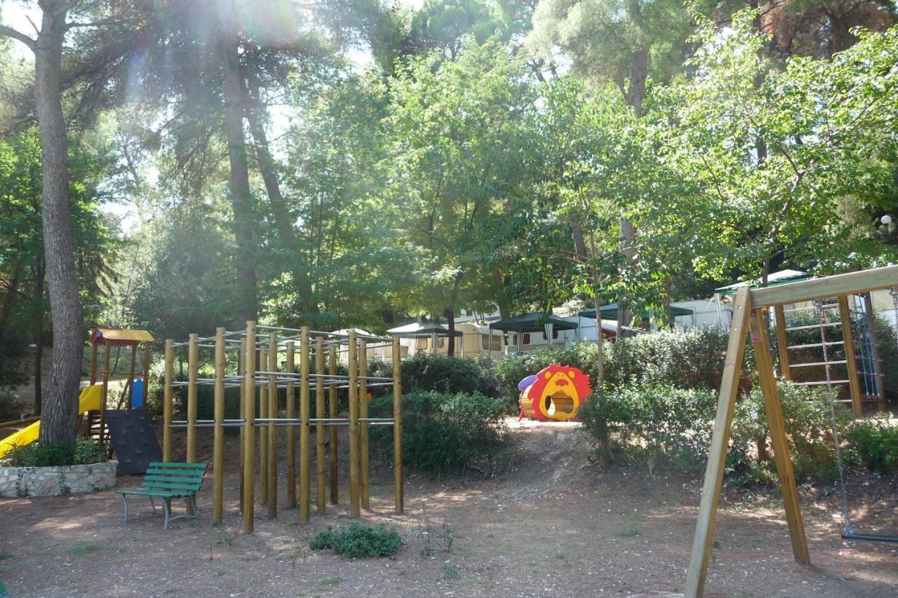 Happy Camp Mobile Homes In Camping Villaggio Internazionale San Menaio Exteriér fotografie